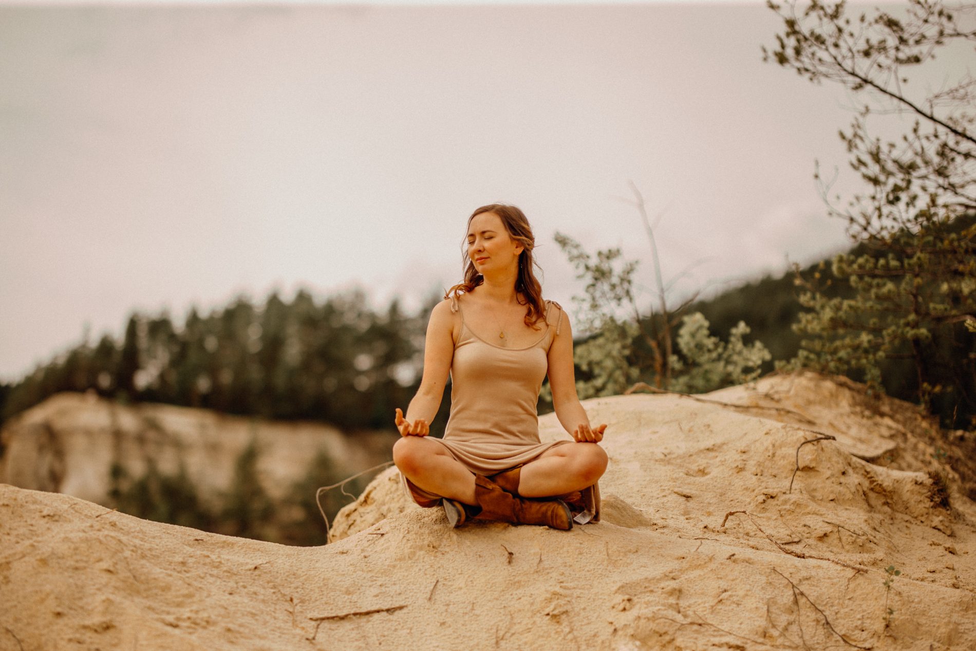 Vanessa in stiller Meditation